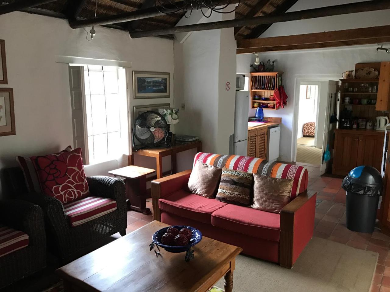 Carneddie Cottage - Main Bredasdorp Bagian luar foto